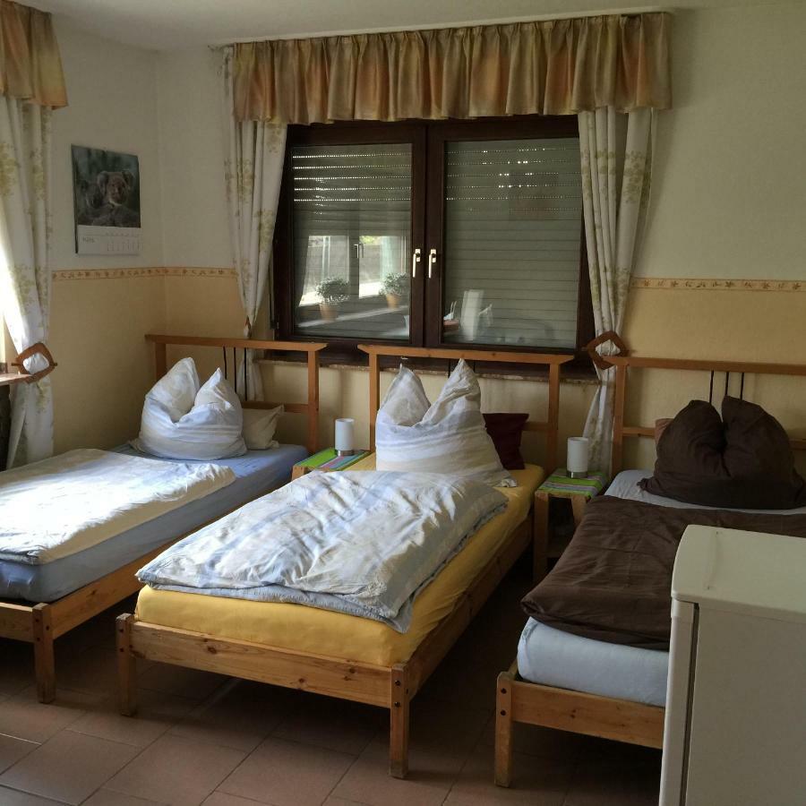 Gaestehaus Peterhoff Birresdorf ภายนอก รูปภาพ